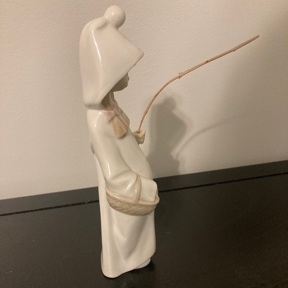 Lladro Shepherd Girl